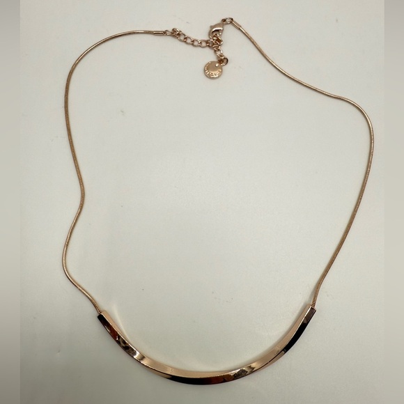 Vintage Signed Charter Club Gold Tone Chain Necklace Solid Curved Angular Shaped - Picture 3 of 4